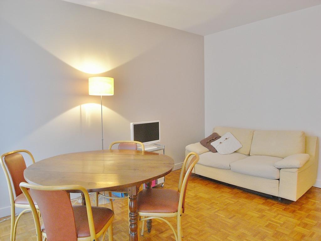 Two Bedrooms - D'alesia *